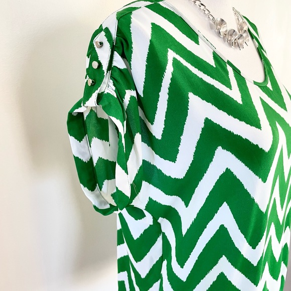 NWT Women’s Zac & Rachel Zigzag/Chevron Top - Picture 4 of 8